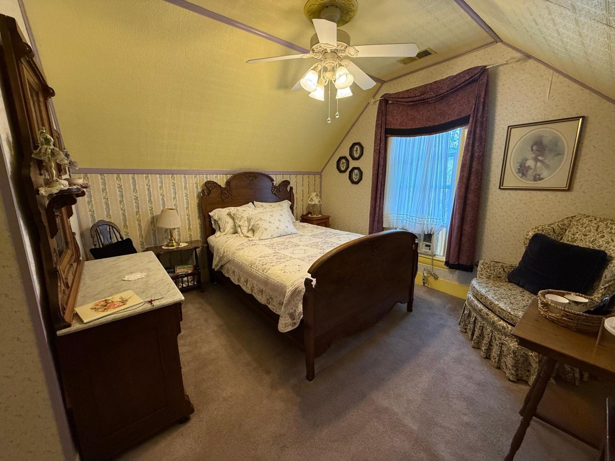 Roseberry House Bed And Breakfast Сюзънвил Екстериор снимка